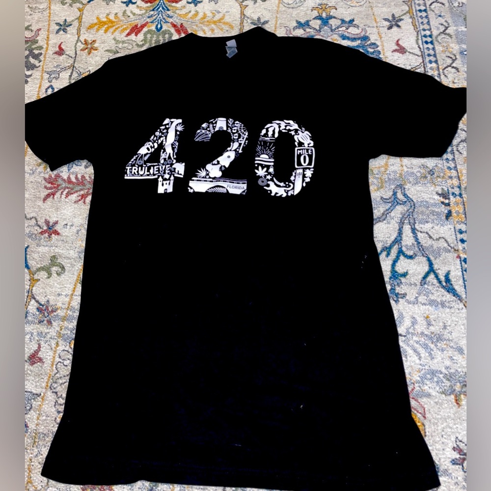 420 T-shirt